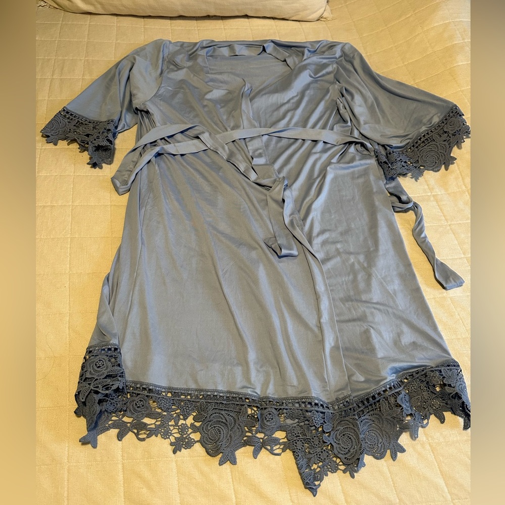 Blue bridal lace robe